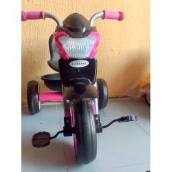 Durable Kids Tricycle With Flashlight (Age 1-4years)
