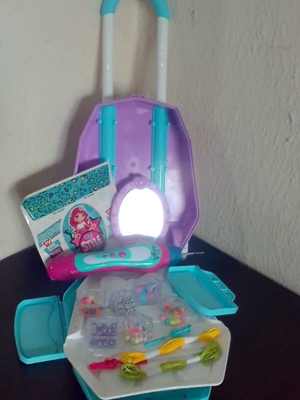 2-in-1 Hair Beading Beauty Play Set - Image 3